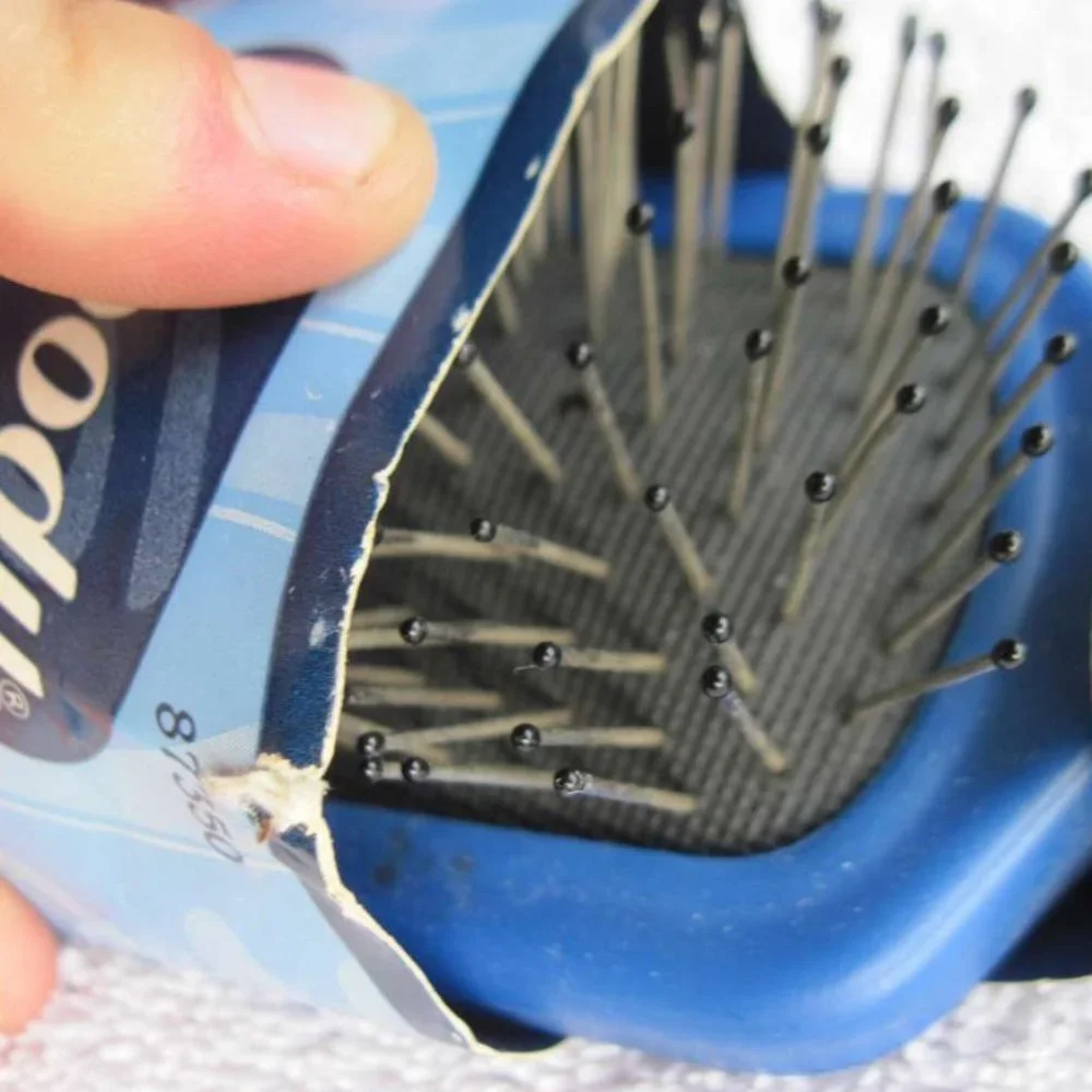 Goody Comfort Grip Stiff Metal Pin Wire Bristles So Sleek Hair Brush 1999 U.S.A.